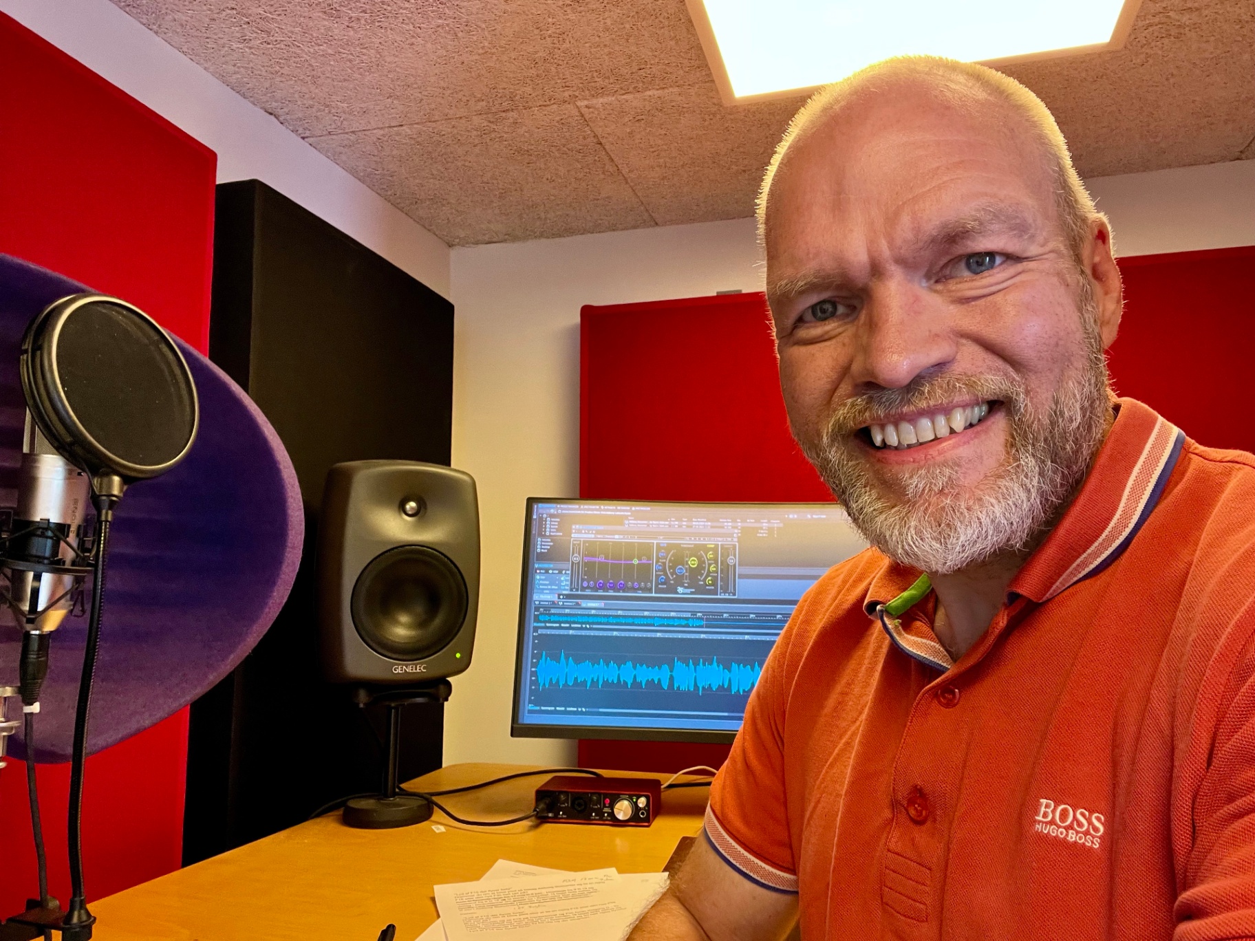 Martin Sloth i lydstudiet i Nørresundby — dansk speak og lydproduktion